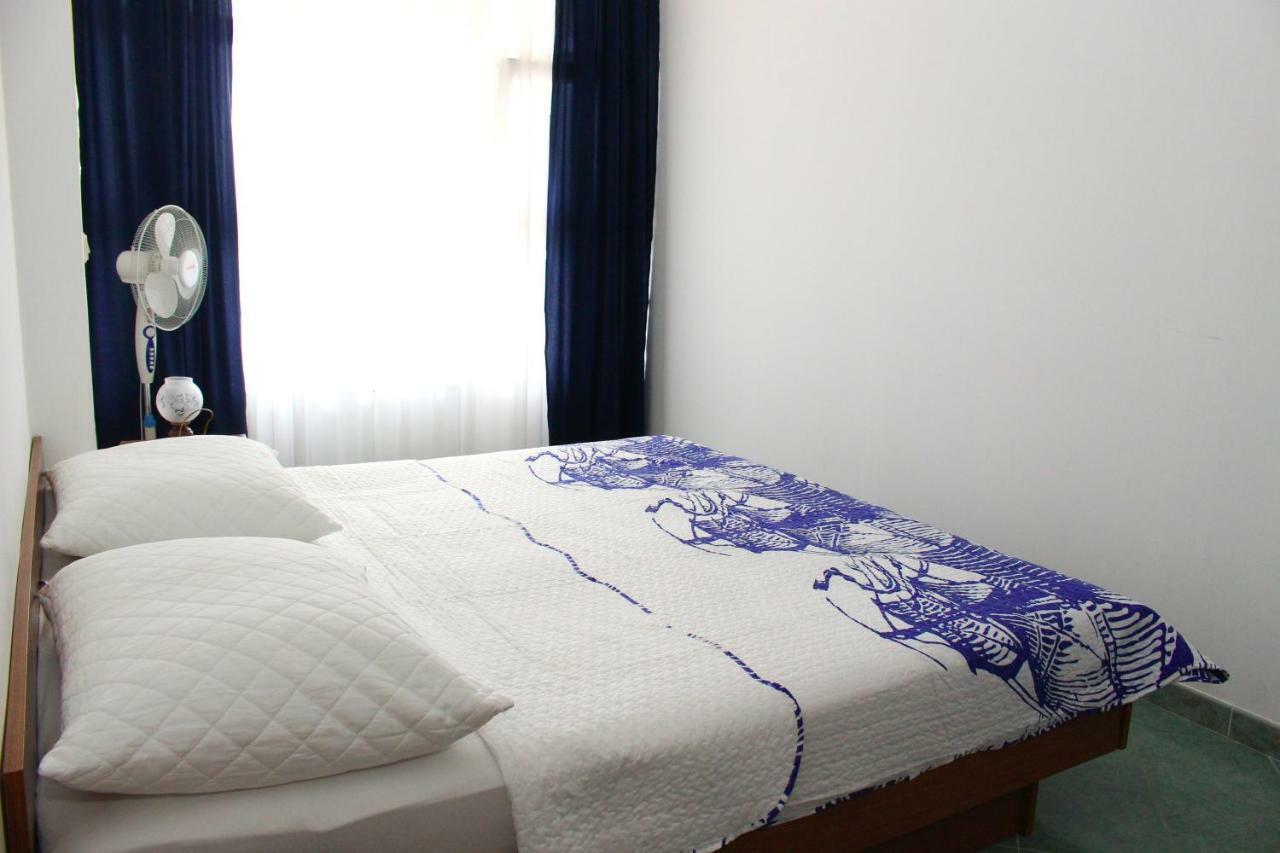 Apartments Tonka 普利莫顿 外观 照片