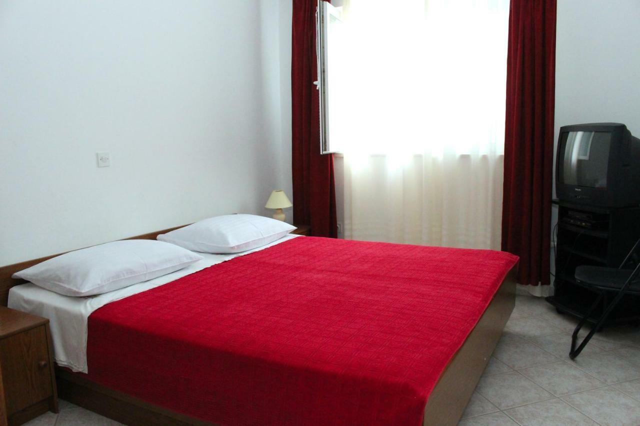 Apartments Tonka 普利莫顿 外观 照片